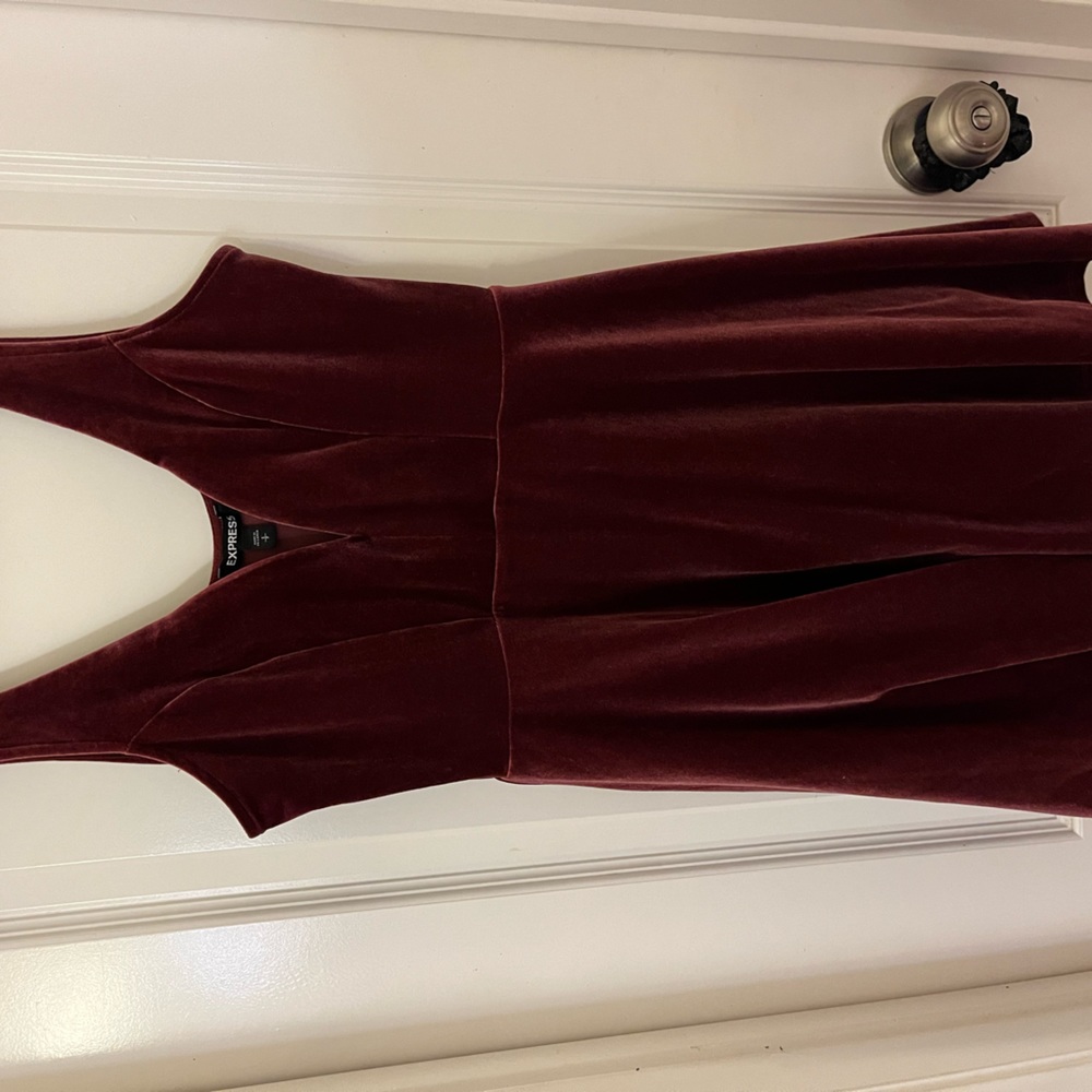 Velvet red wine dress